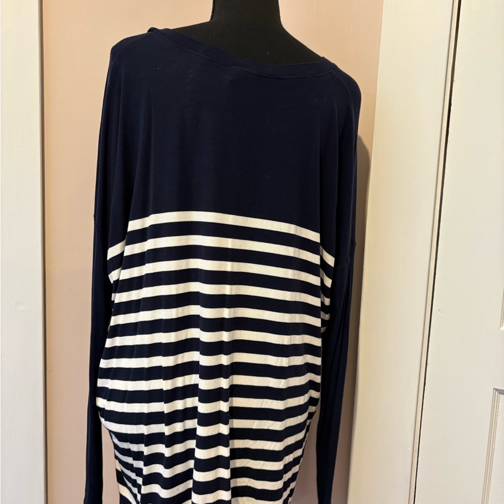 CAbi Navy V-Neck Long Sleeve Tee with Striped Back - Size Medium